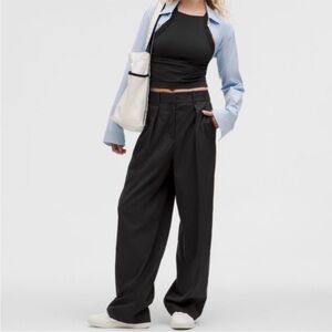 lululemon Black Front Pleat Wide-Leg Trousers size 4